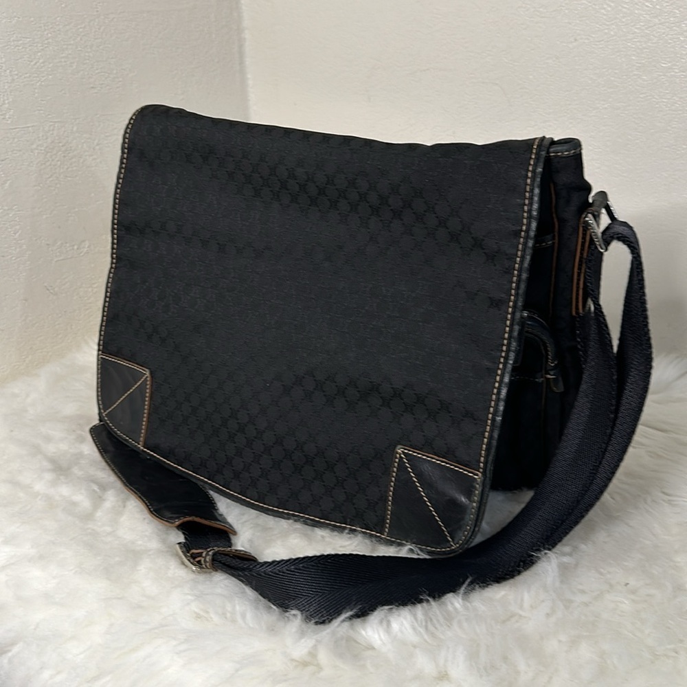 💯Authentic Celine Messenger Bag🍀